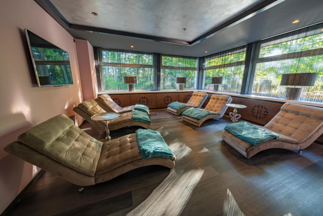 Waldhotel Riesebusch Бад Швартау Екстериор снимка